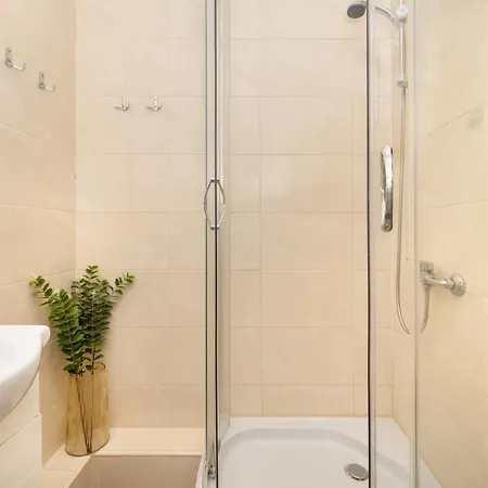 Cozy Apartmemt For 4 People In By Renters Апартаменты *